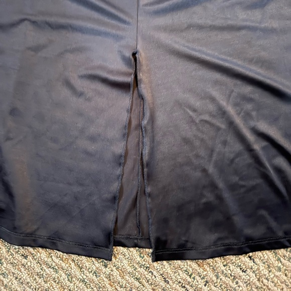 Vanity Fair Black half slip EUC size 2 XL - Picture 6 of 6